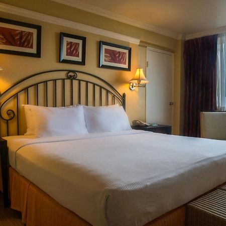 Port of Spain Kapok Hotel מראה חיצוני תמונה
