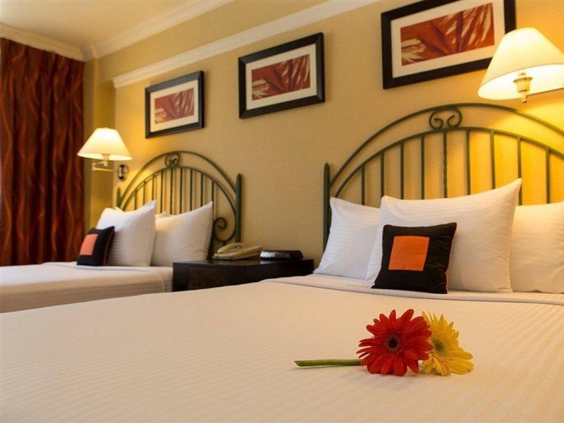 Port of Spain Kapok Hotel מראה חיצוני תמונה