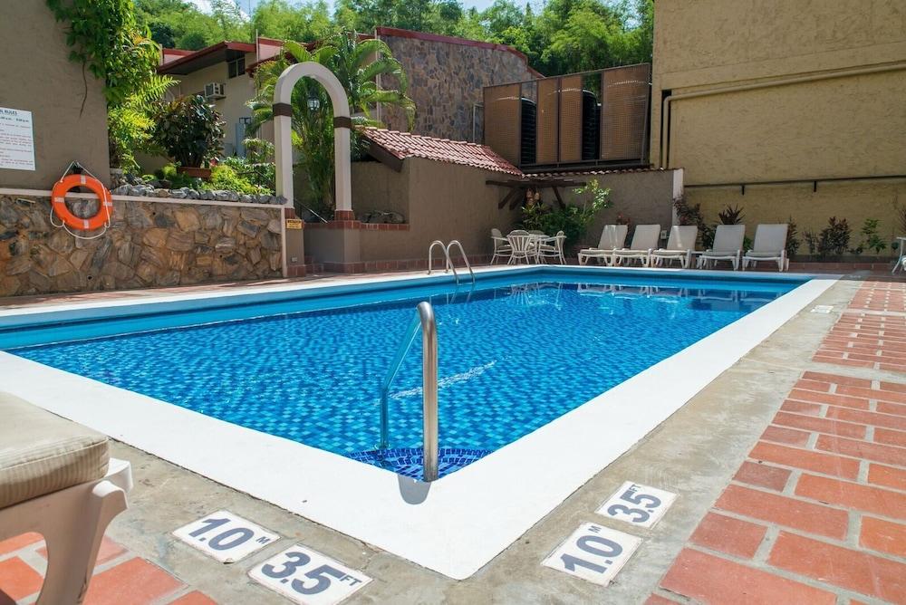 Port of Spain Kapok Hotel מראה חיצוני תמונה
